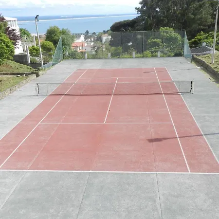 Turisticos Clube Vale Leao * 피게이라다포즈