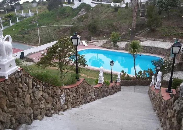 Turisticos Clube Vale Leao *