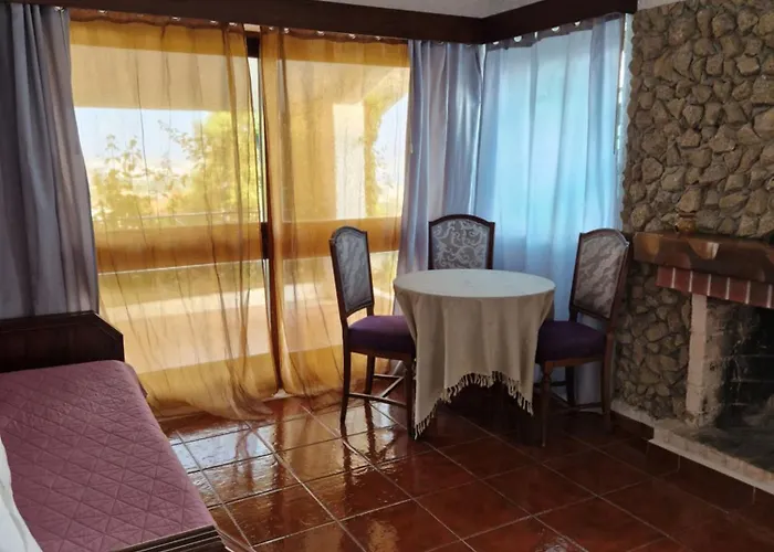 Turisticos Clube Vale Leao